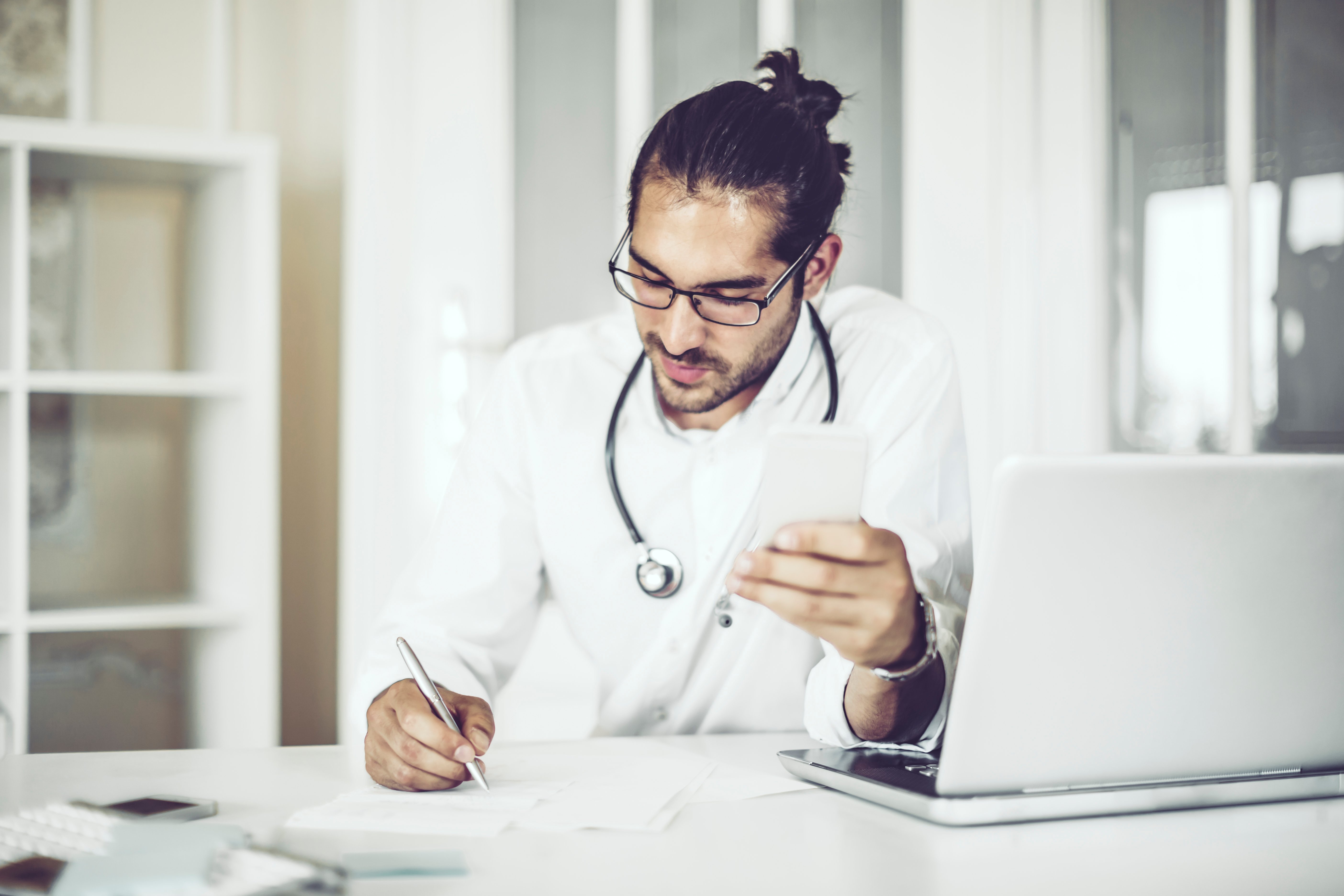 Report Reveals the How and How Often Physicians Use Telemedicine